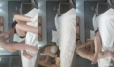2022-5-22【00後殺手】探花大奶小姐姐,舌吻扣穴調情,正入深插小騷穴