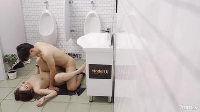 MDWP-0022 The Bathroom Cubicle Of Erotic Liberation - Lin Xiang [Ma Dou]