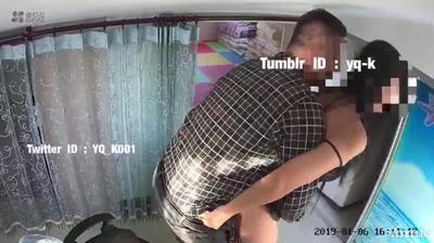 【最新❤️性愛洩密】推特綠帽大神YQ未流出勁作-老婆穿黑絲紗質睡衣誘惑水管工老漢 老漢忍不住