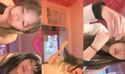 複数人乱交~【もやし】海でアルバイトしている女子校生2人~2V2合言葉部屋情熱4P、幼くして淫らに