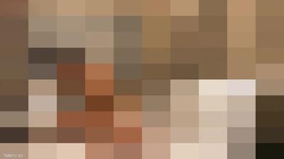 あるコミュニティのインターン男性俳優が、甘い笑顔と水が川に流れ込むほど草むらのかわいい巨乳の若い女の子であるフア・シャオウェンを探索します
