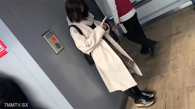 fc2-ppv 4793109 【先到為憑30名500日元折扣】19歲的里子_第1集·臉射訪談（13）。在嚴格家庭中長大的平凡JD為了夢想而接受大量生臉射，全過程記錄（055） | FC2電子市場