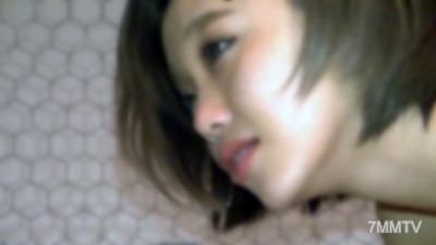 fc2-ppv 897616 (Extremely Rare) Kanako-chan, first meeting and immediately creampie at love hotel (Personal photography)