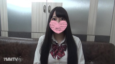fc2-ppv 1528299 ※2980→1980　初撮り♥完全顔出し！色白美乳の極小マンコに巨チンをねじ込み大量中出し☆【個人撮影】
