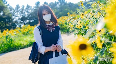 fc2-ppv 3129196 11/23限定！！【未經修改】保留幼稚的白皙清純F罩杯美女學生……用不熟練的手法夾住男性器，享受搖曳的巨乳，並且在無套內射精＆口內射精！！
