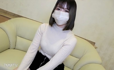 fc2-ppv 3131261 【無】新作【感謝的390pt】純真可愛的女孩♥滑嫩的超白美肌♥第一次使用吸吮振動棒潮吹⤴緊縮的小穴被大叔大量內射！　※評論附贈／高畫質版