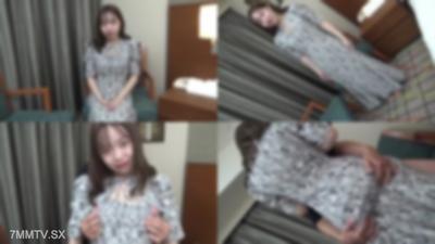 fc2-ppv 3935915 피부가 희고 순수하며 호기심이 많은 18세 대학생에게 첫 섹스 촬영과 첫 내사정!