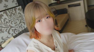 fc2-ppv 3937879 【個人拍攝】21歲的優雅，胸部豐滿身材苗條金髮光頭美女被大量內射