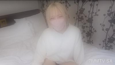 FC2-PPV 4270459 【無】初拍！這才是女高中生！身材苗條的金髮白皮膚女高中生真是超級色情。她說想懷孕，所以我興奮地按照她的願望最後射在裡面。※有評論特典