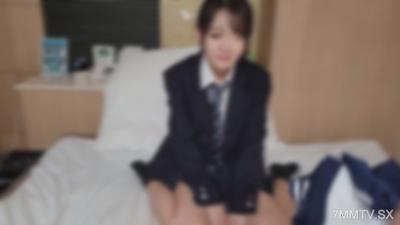 fc2-ppv 4314415 Big-breasted gravure idol schoolgirl. Changes into gym shorts and has raw in-and-out sex